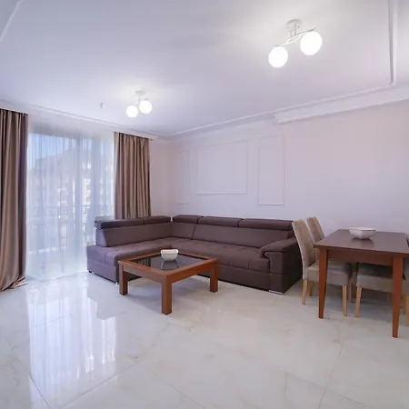 Adonis 305 Aparthotel