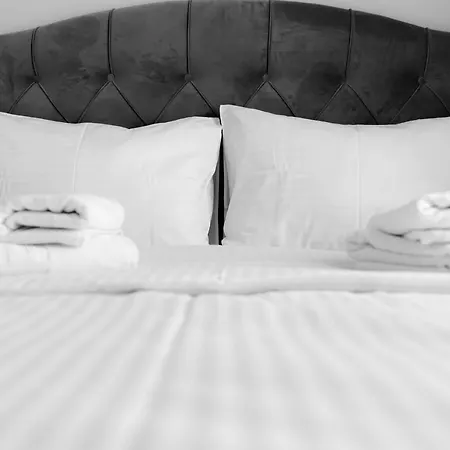 شقة فندقية Adonis 305 *